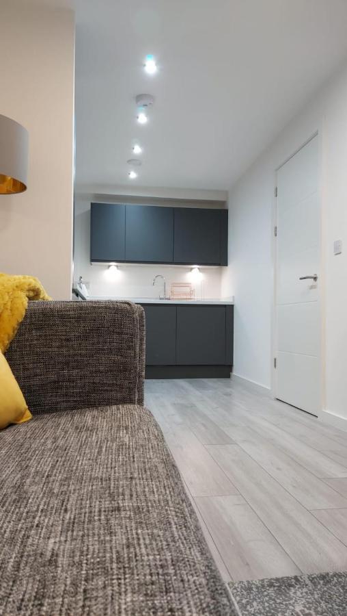 Charming 1-Bed Villa In Liverpool Extérieur photo