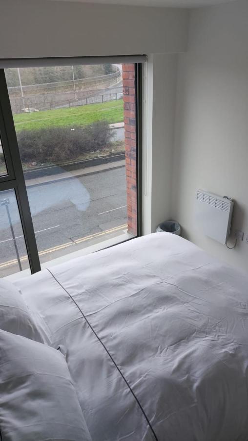Charming 1-Bed Villa In Liverpool Extérieur photo