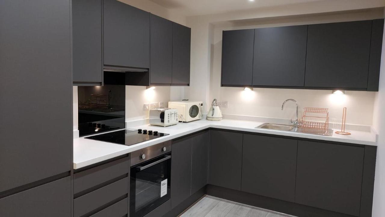 Charming 1-Bed Villa In Liverpool Extérieur photo