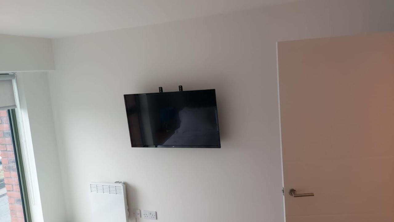 Charming 1-Bed Villa In Liverpool Extérieur photo
